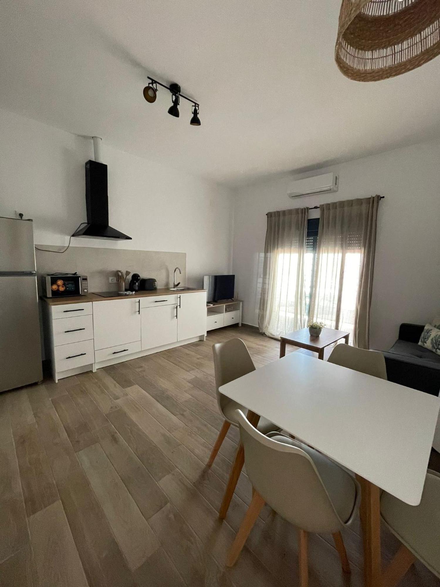 Apartamentos Matilda Conil De La Frontera Exterior foto