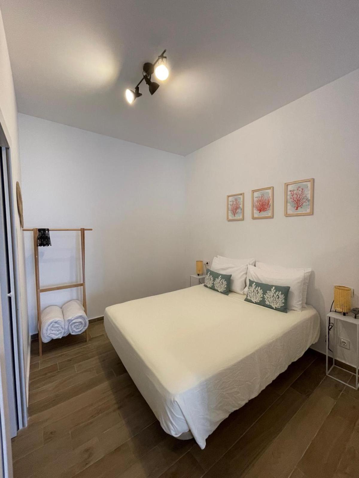Apartamentos Matilda Conil De La Frontera Exterior foto